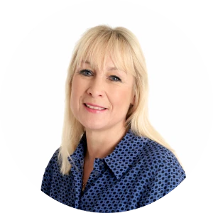 Photo of Justine Lowe